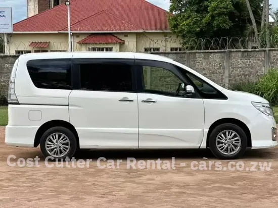 Picture of Seven Seater Nissan Serenas C26s