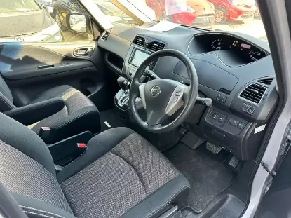 Picture of Seven Seater Nissan Serenas C26s