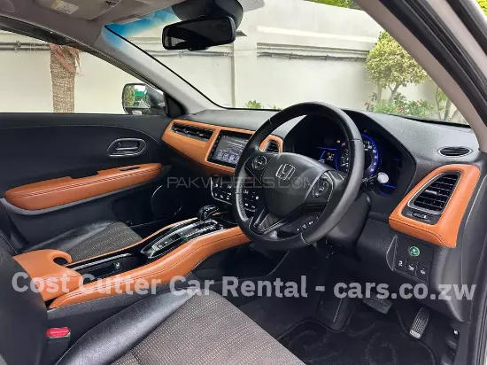 Picture of Honda Vezel for hire!