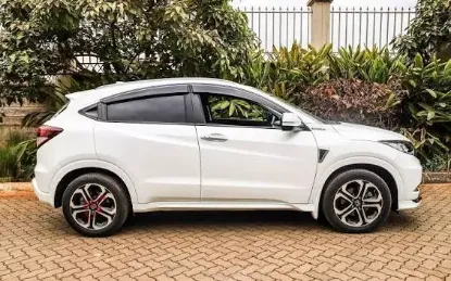 Picture of Honda Vezel for hire!