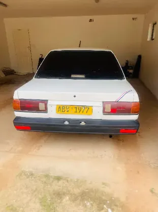 Picture of Nissan Sunny 1990