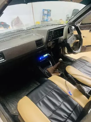 Picture of Nissan Sunny 1990