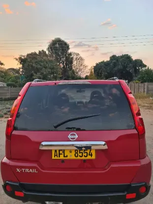 Picture of Mid SUVs: Nissan Xtrail T31, Nissan Dualis, Honda CRV, Nissan Juke