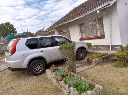 Picture of Mid Suvs: Nissan Xtrail T31, Toyota Vanguard, Honda CRV, Mazda CX5