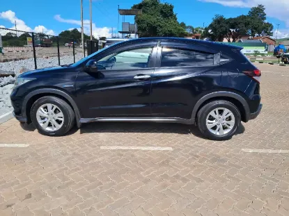 Picture of Mid SUVs: Honda Vezel, Mazda CX5, Toyota Vanguard, Nissan Xtrail T32, Toyota Rav