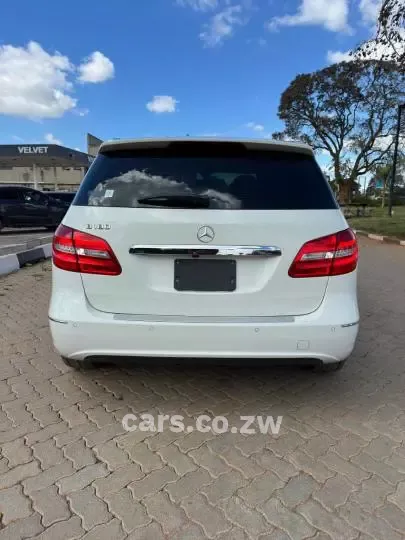 Picture of Mercedes Benz B-Class 2016