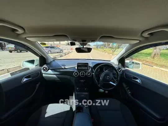 Picture of Mercedes Benz B-Class 2016