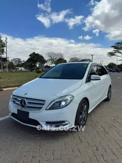 Picture of Mercedes Benz B-Class 2016