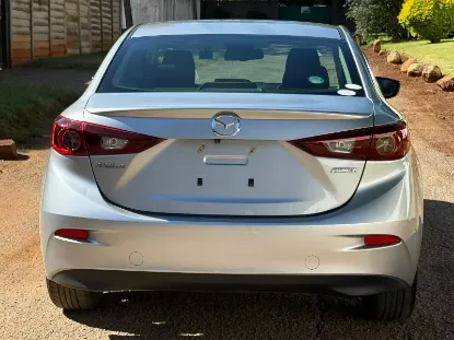 Picture of Mazda Axela 2016