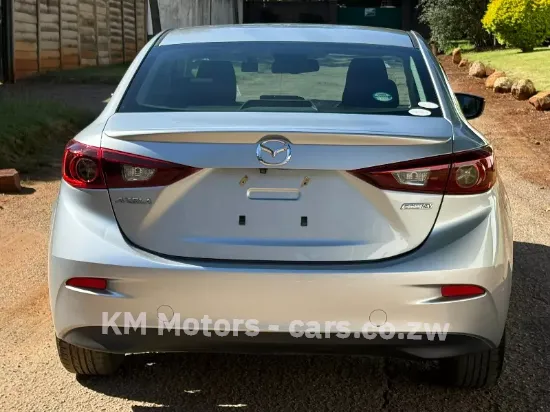 Picture of Mazda Axela 2016