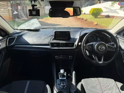 Picture of Mazda Axela 2016