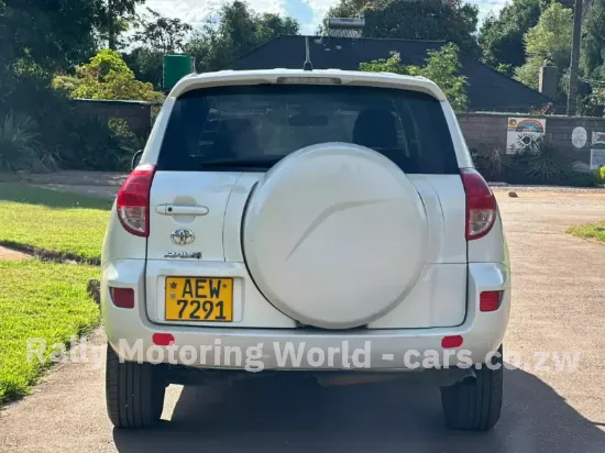 Picture of Toyota Rav4 2006