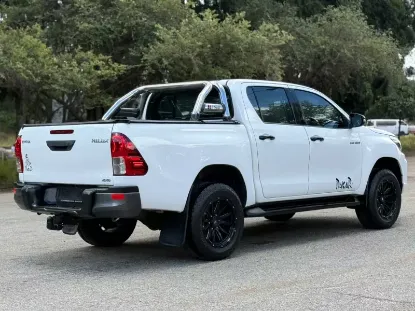 Picture of Toyota Hilux 2018