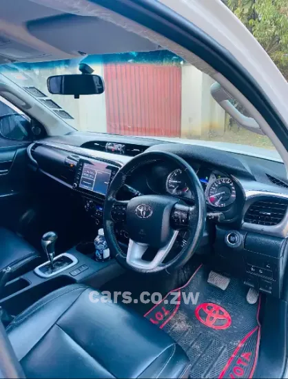 Picture of Toyota Hilux 2023