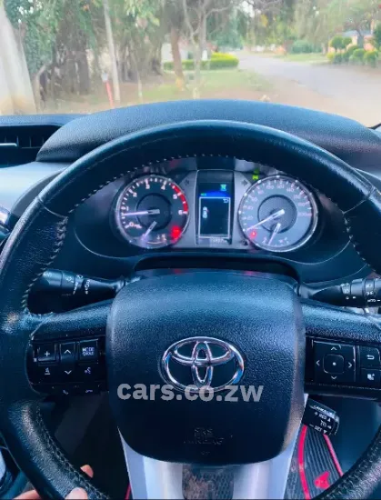 Picture of Toyota Hilux 2023