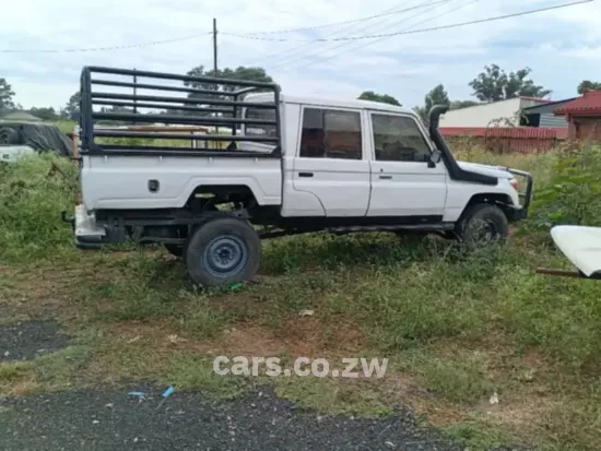 Picture of Toyota Land Cruiser Prado 1996