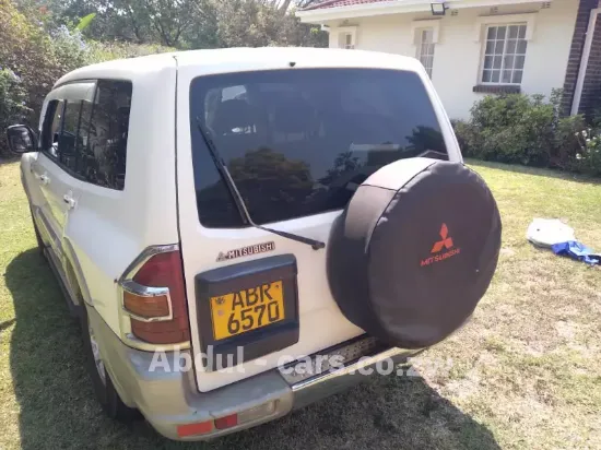 Picture of Mitsubishi Pajero 2001