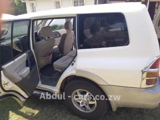 Picture of Mitsubishi Pajero 2001