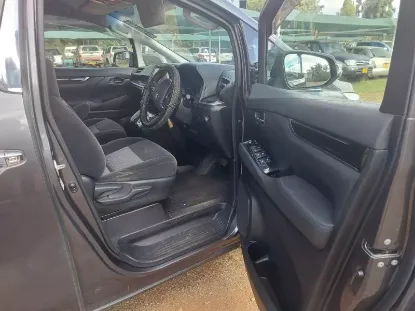 Picture of Toyota Vellfire 2015
