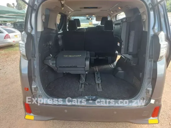 Picture of Toyota Vellfire 2015