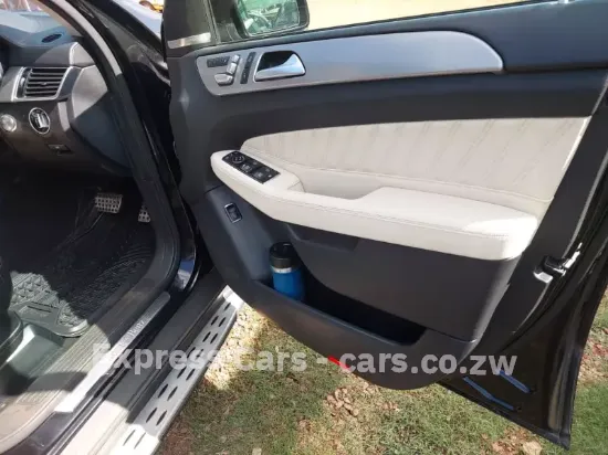 Picture of Mercedes Benz GLE 2017