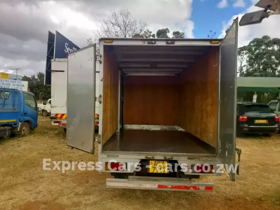 Picture of Toyota Dyna 2005