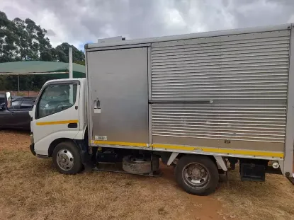 Picture of Toyota Dyna 2005