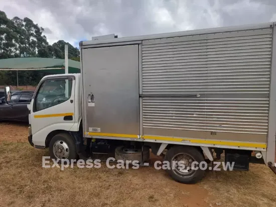 Picture of Toyota Dyna 2005
