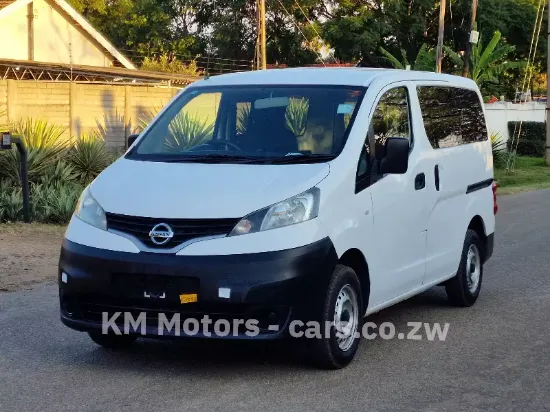 Picture of Nissan NV200 2017