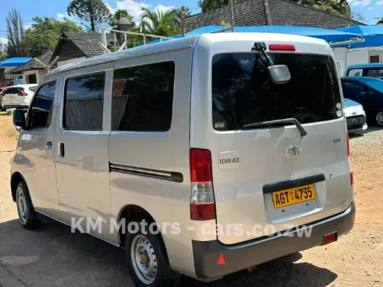 Picture of Toyota Townace 2016