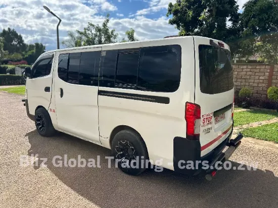 Picture of Nissan Caravan 2015