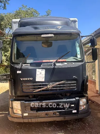 Picture of Volvo Volvo 240 2010