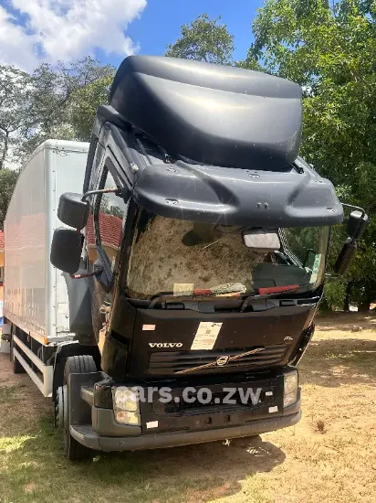 Picture of Volvo Volvo 240 2010