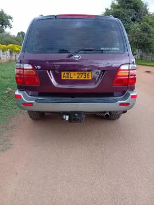 Picture of Toyota Land Cruiser 2000