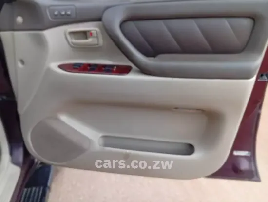 Picture of Toyota Land Cruiser 2000