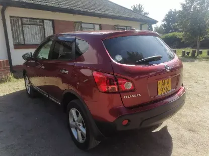 Picture of Nissan Dualis(Executive mid SUVs)