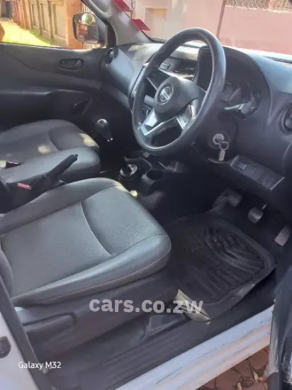 Picture of Nissan Navara 2024
