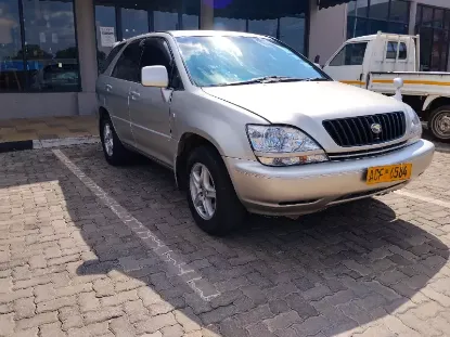 Picture of Toyota Harrier 2003