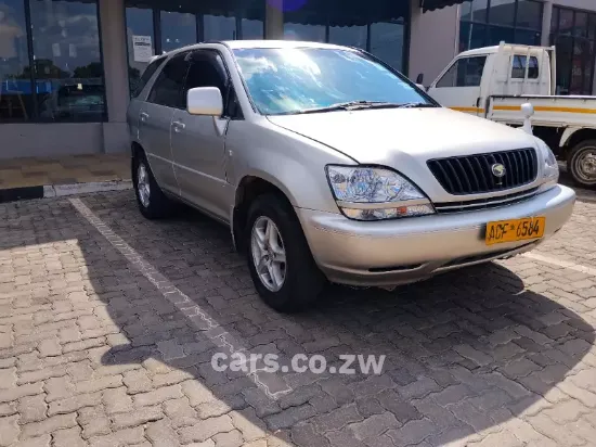 Picture of Toyota Harrier 2003
