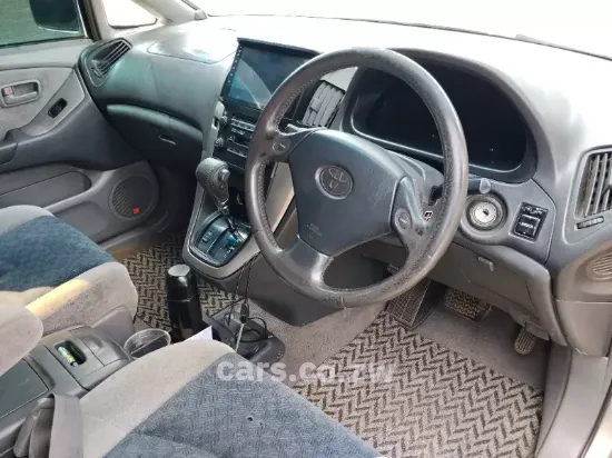 Picture of Toyota Harrier 2003