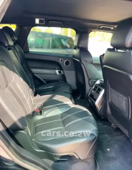 Picture of Range rover Sport 2017