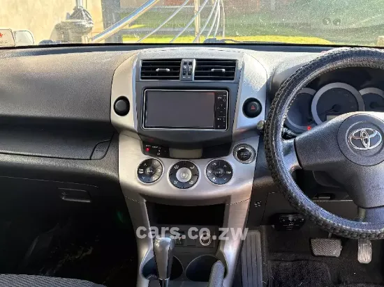 Picture of Toyota Rav4 2006