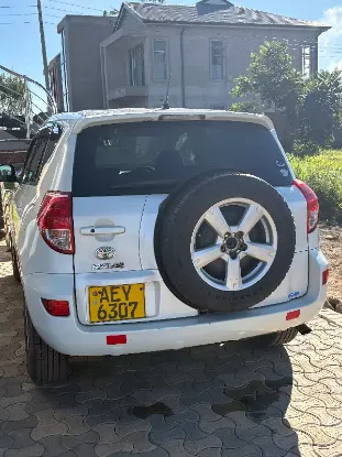 Picture of Toyota Rav4 2006