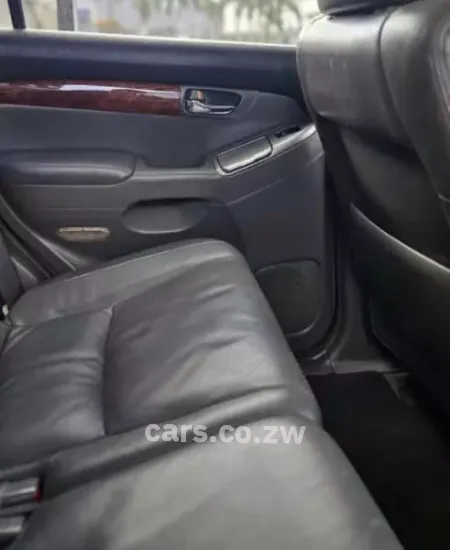 Picture of Toyota Prado 2004