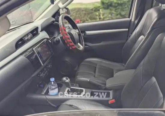 Picture of Toyota Hilux 2016