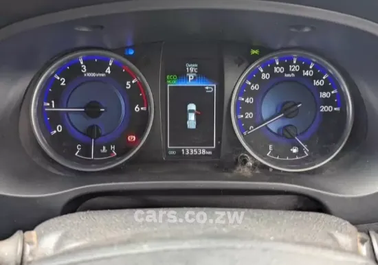 Picture of Toyota Hilux 2016