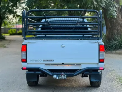 Picture of Nissan NP300 2020