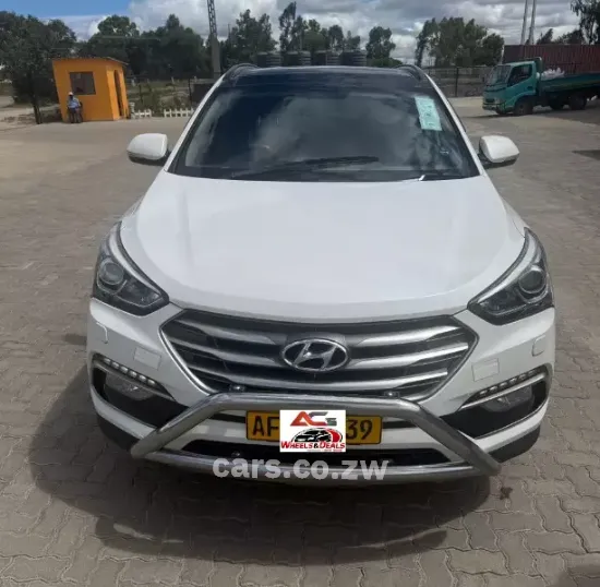 Picture of Hyundai Santa Fe 2015