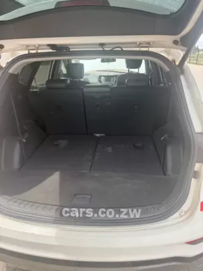 Picture of Hyundai Santa Fe 2015