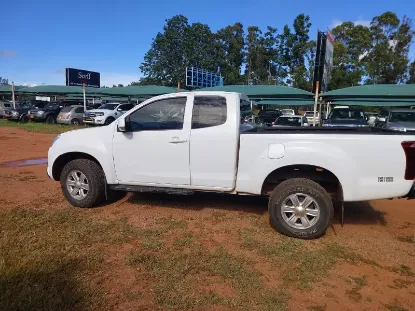 Picture of Isuzu KB250 21000